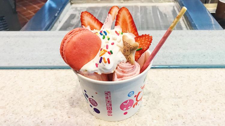 Thai rolled ice cream comes to the Magnificent Mile, plus other restaurant news